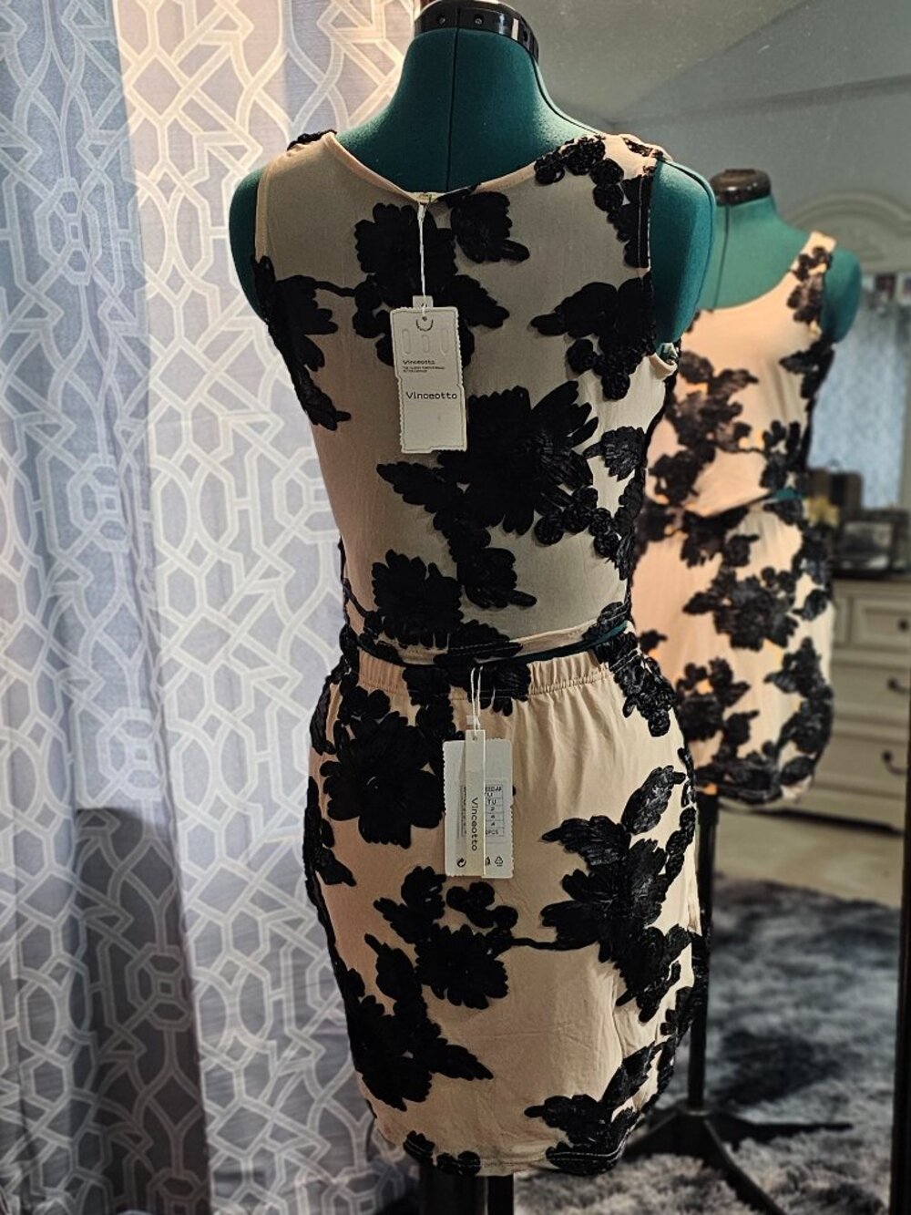 Vinceotto Italian Two‑Piece Lace Appliqué Set – NWT – Size 2 - Picture 3 of 8
